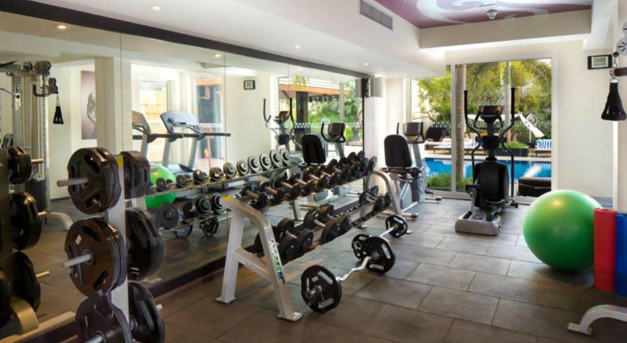 Hard Rock Hotel Goa Calangute Zewnętrze zdjęcie The gym at the hotel