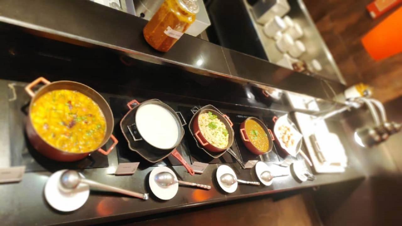 Hard Rock Hotel Goa Calangute Zewnętrze zdjęcie Indian cuisine